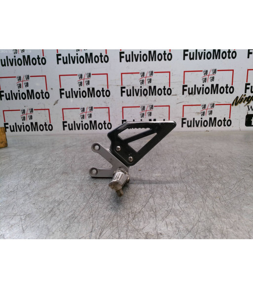 Platine repose pied Gauche SUZUKI GSXR 600 - 2001 Platine repose pied Gauche SUZUKI GSXR 600 - 2001