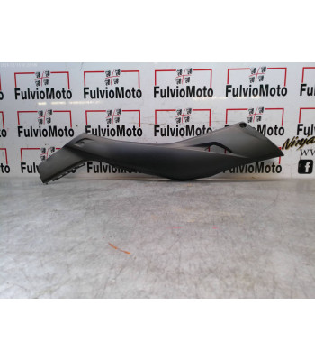 Flanc de selle Droit YAMAHA X-MAX 125 - 2020