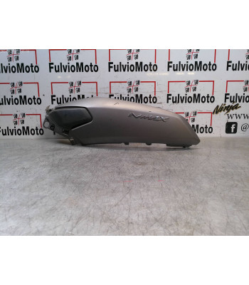 Flanc de selle Gauche YAMAHA n-max 125 - 2020