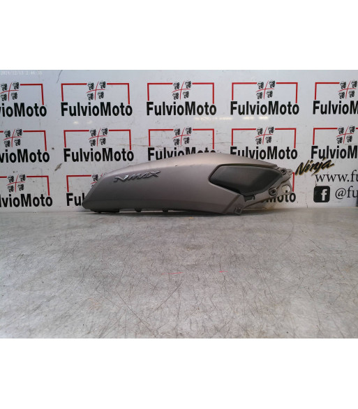 Flanc de selle Droit YAMAHA n-max 125 - 2020