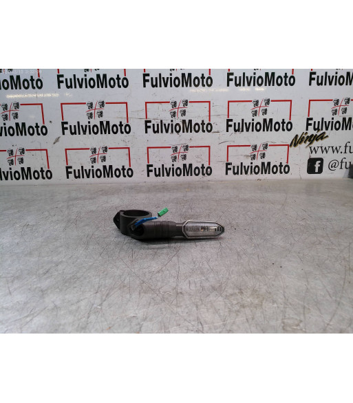 Clignotant Avant Gauche HONDA CB 650 RA - 2022