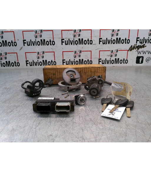 Kit serrure complet HONDA CB 650 FA - 2015 Kit serrure complet HONDA CB 650 FA - 2015