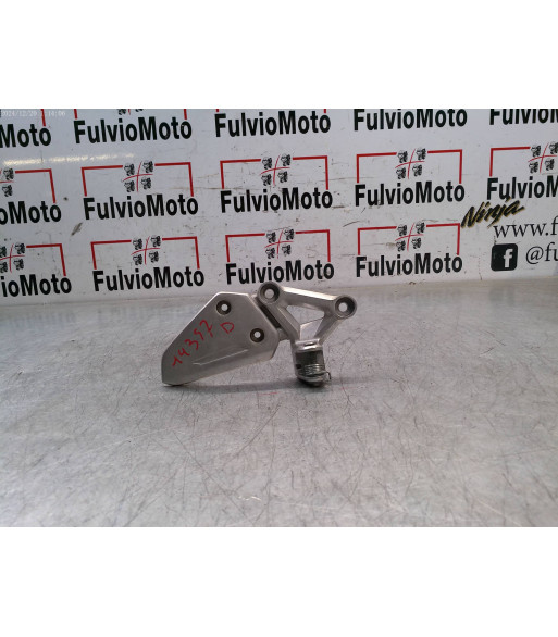 Platine repose pied Droit HONDA CB 650 FA - 2015