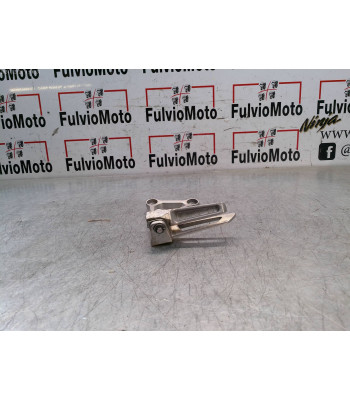 Platine repose pied Arrière Gauche HONDA CB 650 FA - 2015