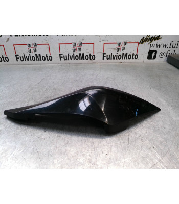 Flanc de selle YAMAHA FAZER 600 - 2008