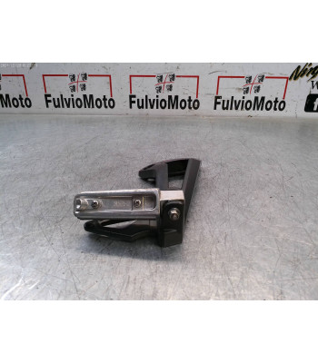 Platine repose pied Arrière Droit YAMAHA FAZER 600 - 2008