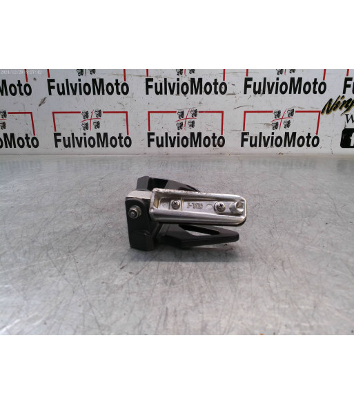 Platine repose pied Arrière Gauche YAMAHA FAZER 600 - 2008
