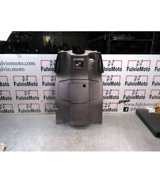 Tablier intérieur APRILIA sportcity 125 - 2010