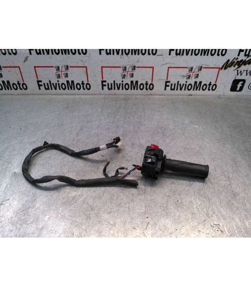 Commodo Droit YAMAHA X-MAX 125 - 2020