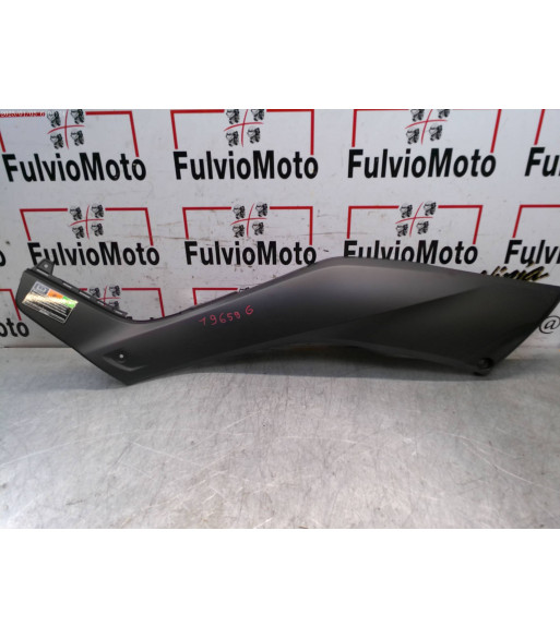 Flanc de carénage Gauche YAMAHA X-MAX 125 - 2020