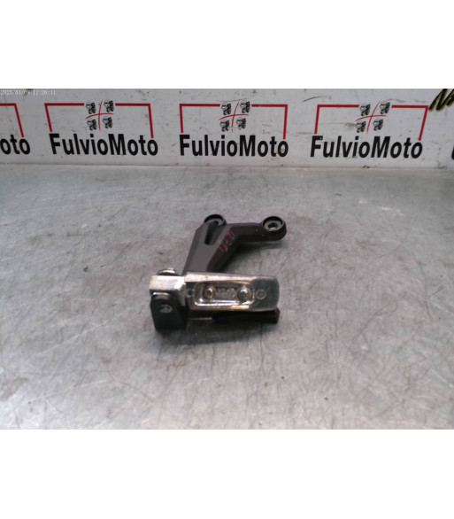 Platine repose pied Arrière Gauche KAWASAKI Z650 - 2017