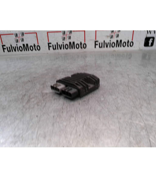 Régulateur TRIUMPH TIGER 800 - 2011