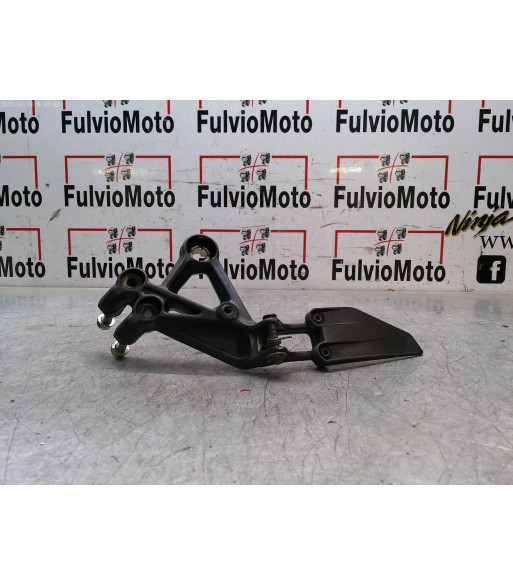 Platine repose pied Gauche KTM DUKE 390 - 2024