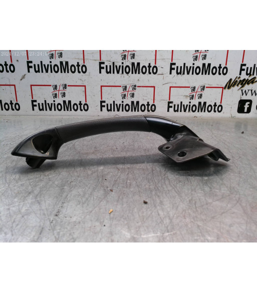 Barre maintien passager Droit PIAGGIO MP3 400 - 2009