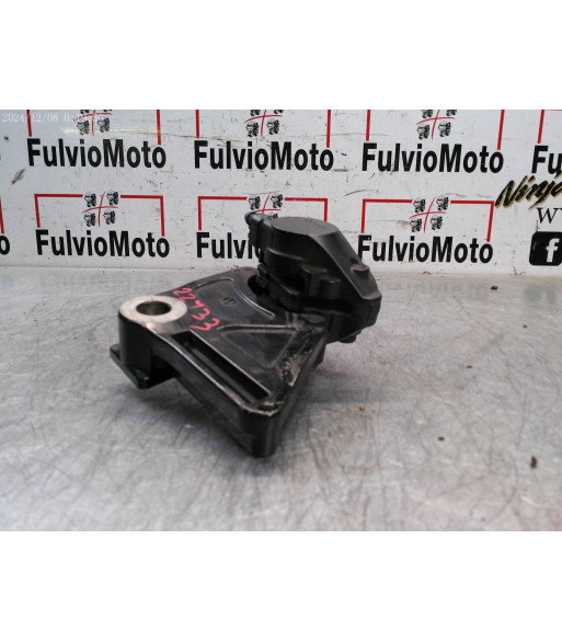 Platine repose pied Arrière SUZUKI BANDIT 650 - 2005 Platine repose pied Arrière SUZUKI BANDIT 650 - 2005