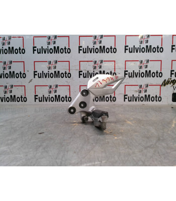 Platine repose pied Avant Gauche SUZUKI GSR 750 - 2012