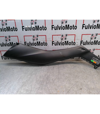 Flanc de selle Gauche YAMAHA X-MAX 125 - 2021