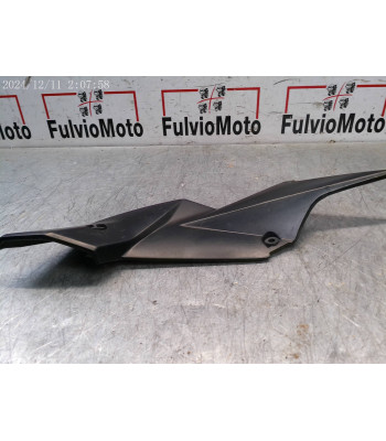 Flanc de selle Droit SUZUKI GSR 750 - 2011