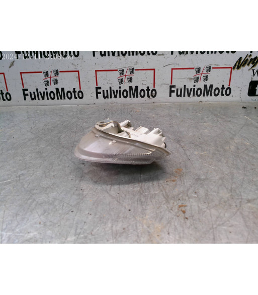 Feu SUZUKI GSR 750 - 2011