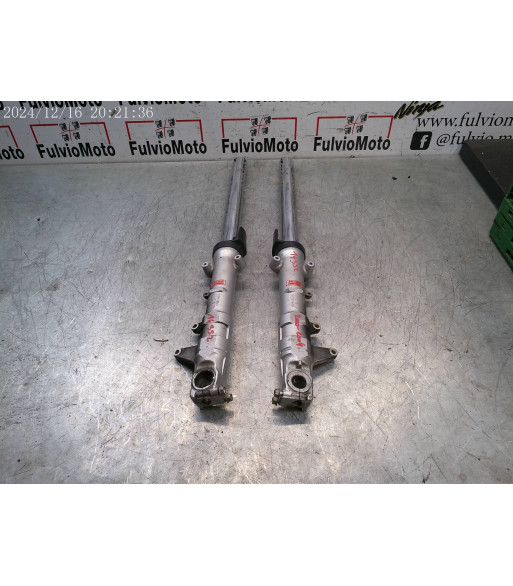 Tube de fourche LOT SUZUKI BANDIT 600 - 2000/2004 Tube de fourche LOT SUZUKI BANDIT 600 - 2000/2004