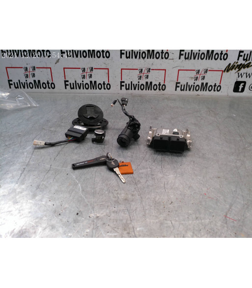 Kit serrure complet KTM SUPER DUKE R 890 - 2024 Kit serrure complet KTM SUPER DUKE R 890 - 2024