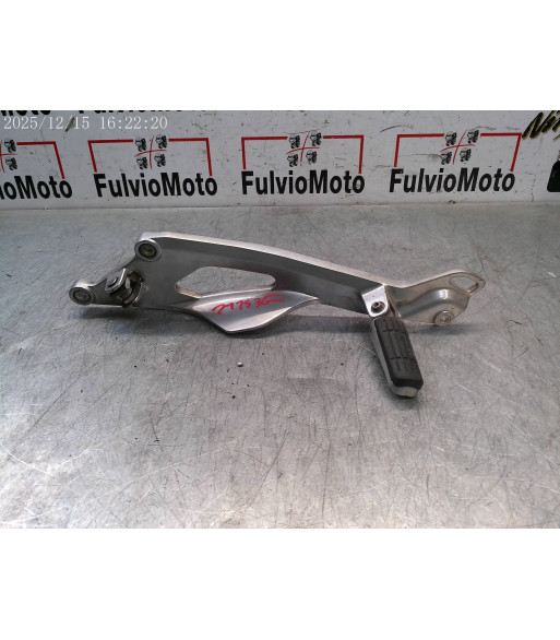 Platine repose pied Gauche YAMAHA TDM 900 - 2002 Platine repose pied Gauche YAMAHA TDM 900 - 2002