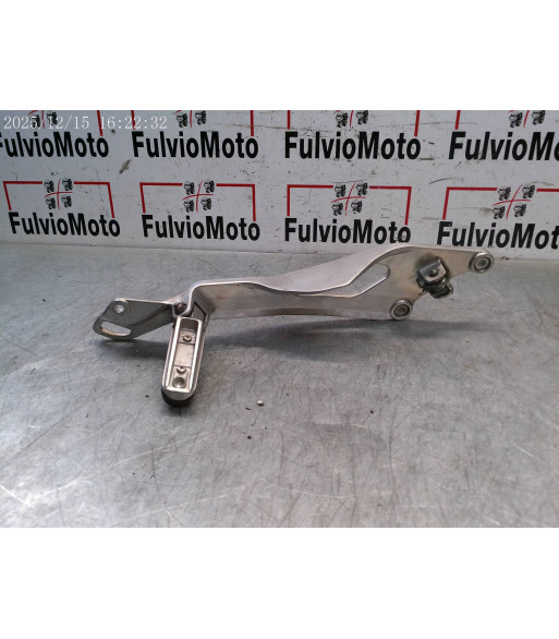 Platine repose pied Droit YAMAHA TDM 900 - 2002