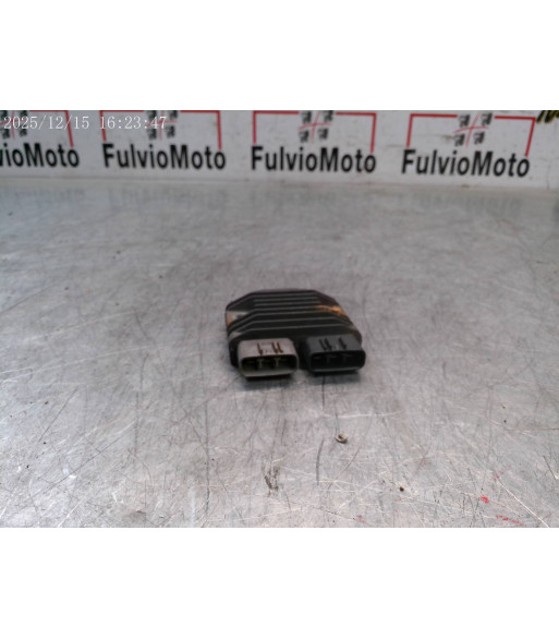 Régulateur YAMAHA TDM 900 - 2002