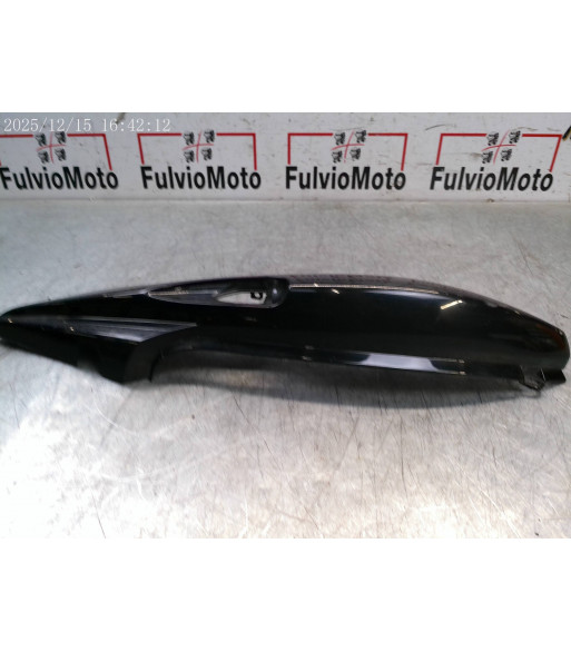 Flanc de selle Gauche YAMAHA TDM 900 - 2002 Flanc de selle Gauche YAMAHA TDM 900 - 2002