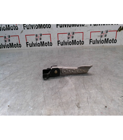 Cale-pieds Droit SYM mio 50 - 2008 Cale-pieds Droit SYM mio 50 - 2008