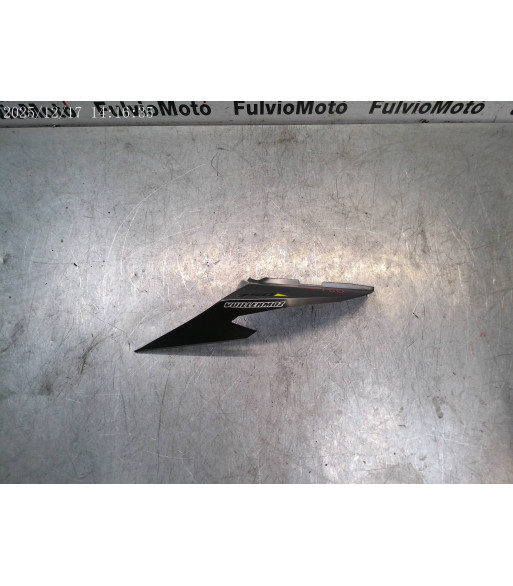 Flanc de selle Gauche HONDA HORNET 750 - 2023 Flanc de selle Gauche HONDA HORNET 750 - 2023