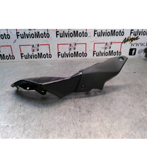 Flanc de selle Droit YAMAHA MT07 TRACER - 2024