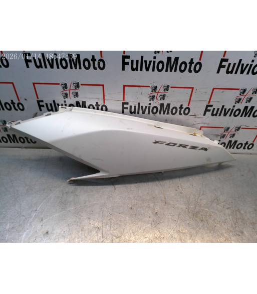 Flanc de selle Droit HONDA FORZA 125 - 2015