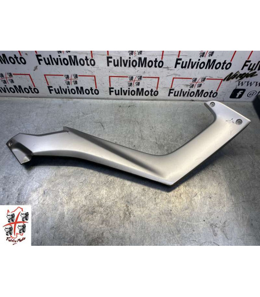 Flanc de selle Droit YAMAHA n-max 125 - 2015
