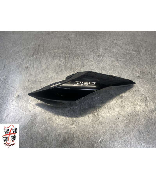 Flanc de selle Gauche TRIUMPH STREET TRIPLE 660 - 2019
