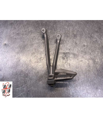 Platine repose pied Arrière Gauche TRIUMPH STREET TRIPLE 660 - 2019