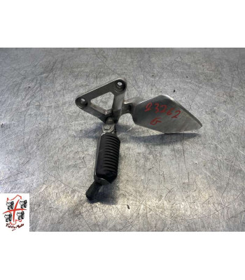 Platine repose pied Avant Gauche YAMAHA FAZER 600 - 2001