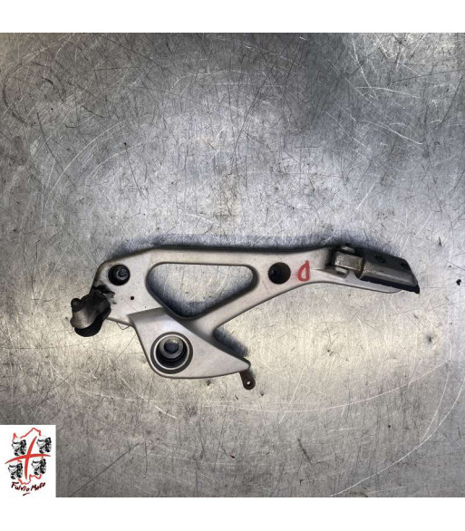 Platine repose pied Droit HONDA VARADERO 1000 - 2001