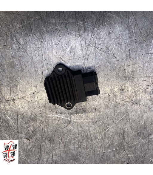 Régulateur HONDA VARADERO 1000 - 2001