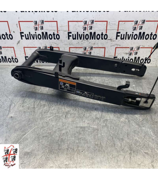 Bras oscillant HONDA HORNET 750 - 2024