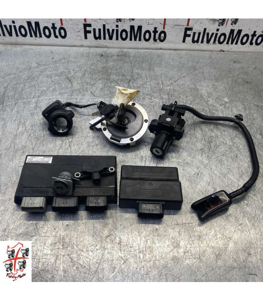 Kit serrure complet HONDA HORNET 750 - 2024 Kit serrure complet HONDA HORNET 750 - 2024
