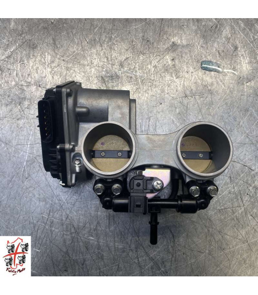 Rampe d'injection HONDA HORNET 750 - 2024