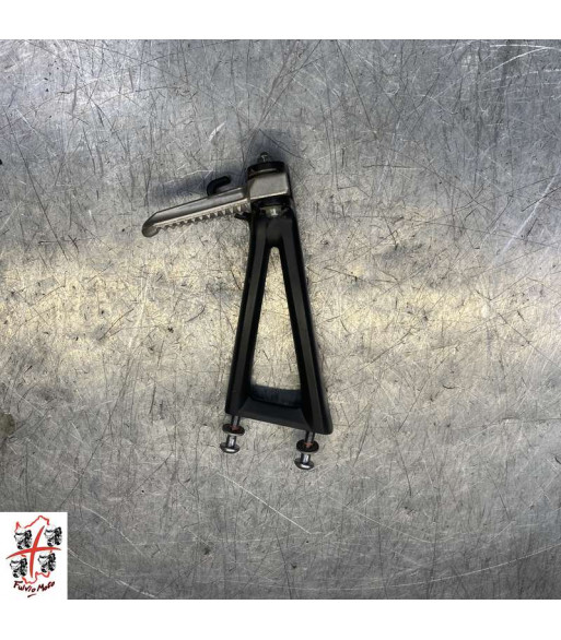 Platine repose pied Arrière Droit YAMAHA R6 - 2012