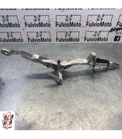 Platine repose pied Droit YAMAHA T-MAX 560 - 2022
