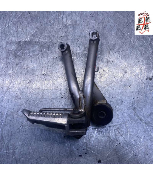 Platine repose pied Arrière Droit SUZUKI RF 600 - 1995
