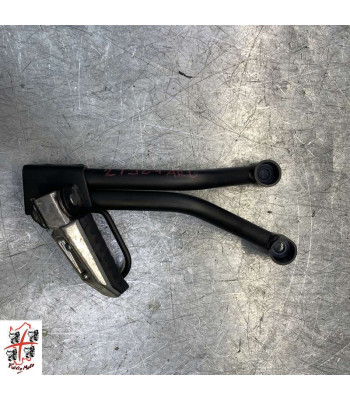 Platine repose pied Arrière Gauche KAWASAKI Z650RS - 2023