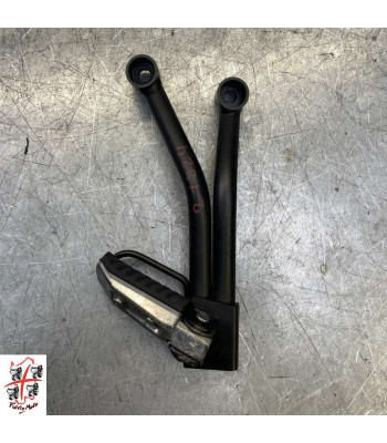 Platine repose pied Arrière Droit KAWASAKI Z650RS - 2023