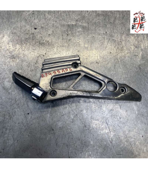 Platine repose pied Arrière Droit YAMAHA XJ 900 - 1990 Platine repose pied Arrière Droit YAMAHA XJ 900 - 1990