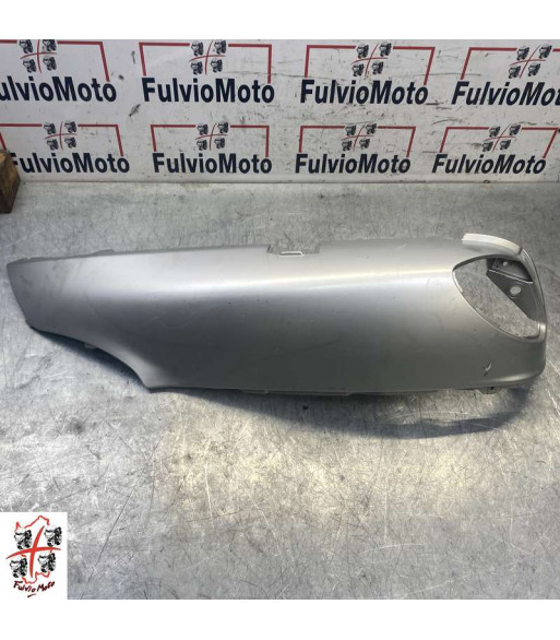 Flanc de selle Gauche PIAGGIO X9 125 - 2001 Flanc de selle Gauche PIAGGIO X9 125 - 2001