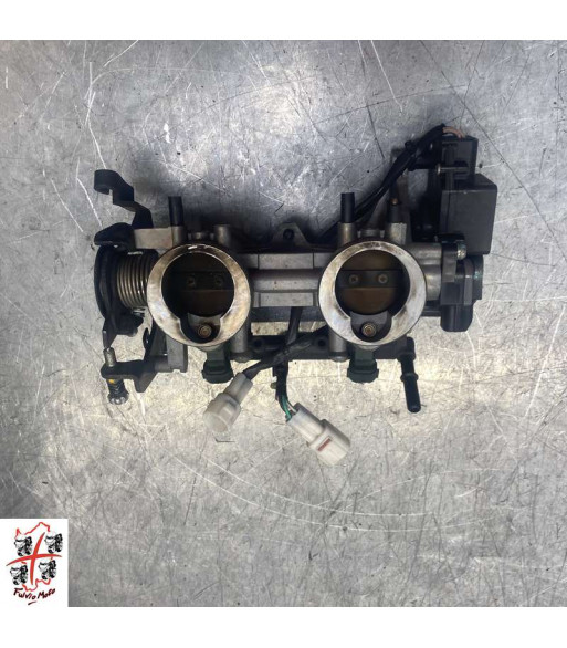 Rampe d'injection KAWASAKI ER6 N - 2011 Rampe d'injection KAWASAKI ER6 N - 2011